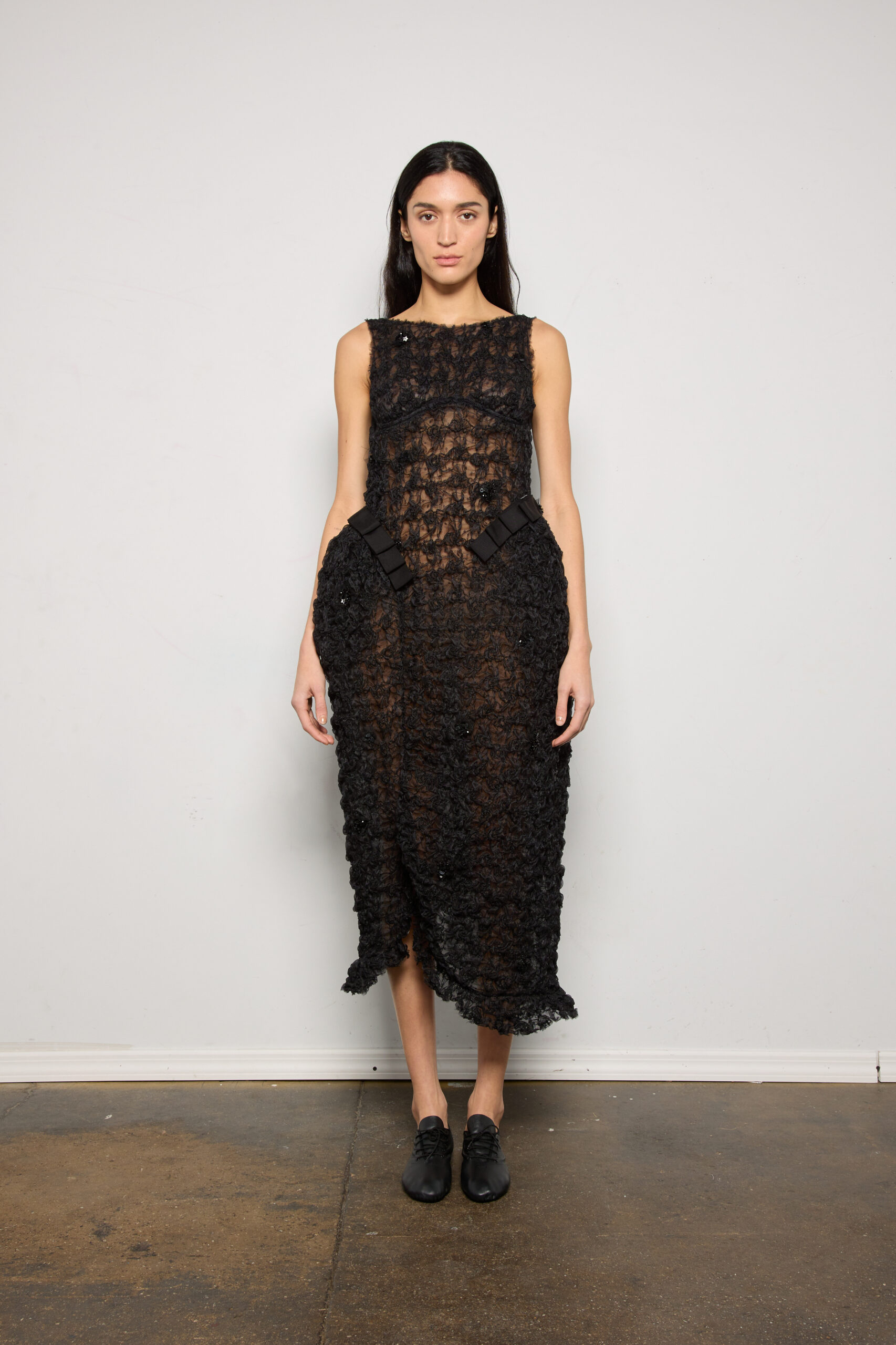 Black Ruffle Sculpted Cinch Dress | meruert tolegen