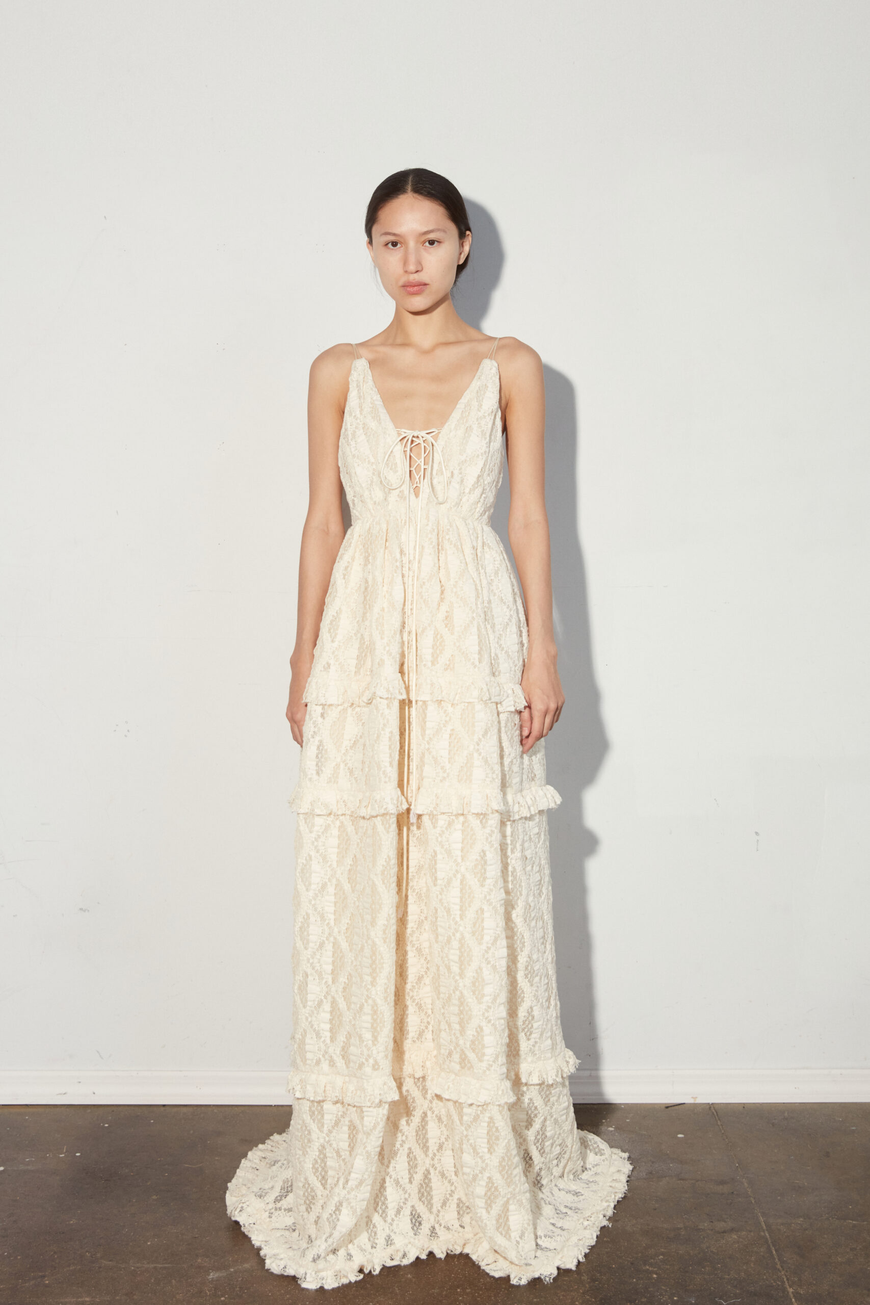 Cream Lace Overlay Tiered Maxi Dress | meruert tolegen